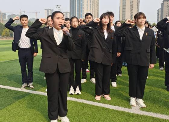 aa3d7a73b4f4c8cf5690ad51cd67cd7