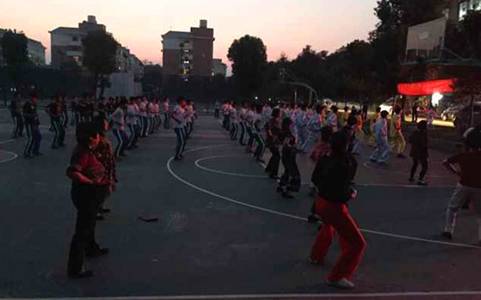 C:\Documents and Settings\Administrator\桌面\活动11_副本.jpg